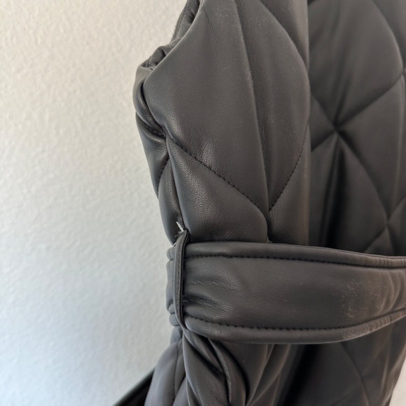 BLANKNYC Faux Leather Puffer Vest with Belt Black - Picture 9 of 9